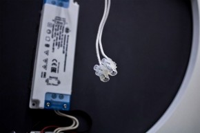 Зеркало Будапешт 700х700 с подсветкой Sansa (GL7034Z) в Добрянке - dobryanka.ok-mebel.com | фото 6